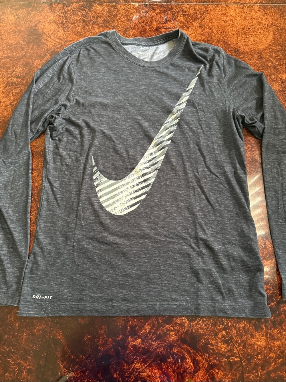 Nike Men’s Dark Gray Long-Sleeve Dri-FIT Tee with Silver Swoosh